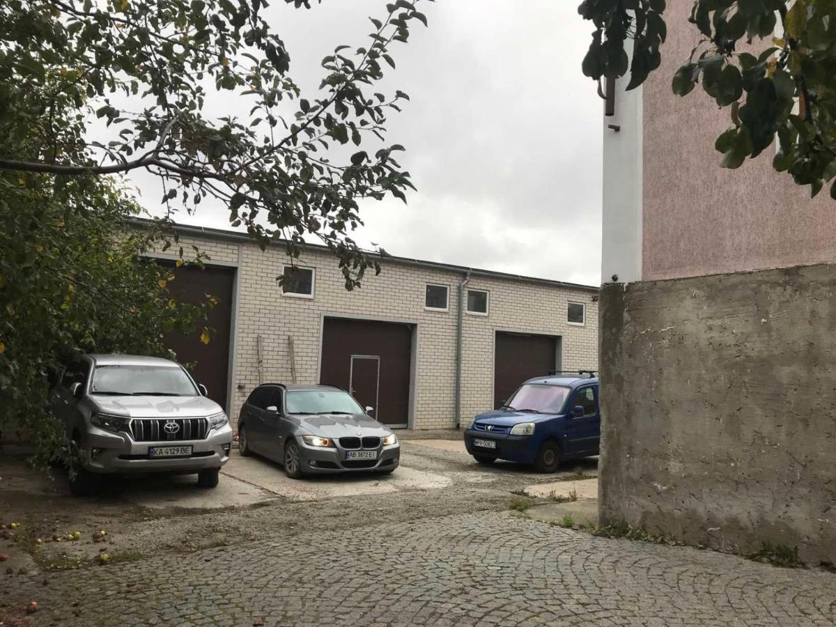 Зручне Помешкання В Центрі Міста Саме Для Вас. Berdychiv Zewnętrze zdjęcie